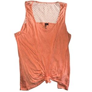 Women’s knot tie tank